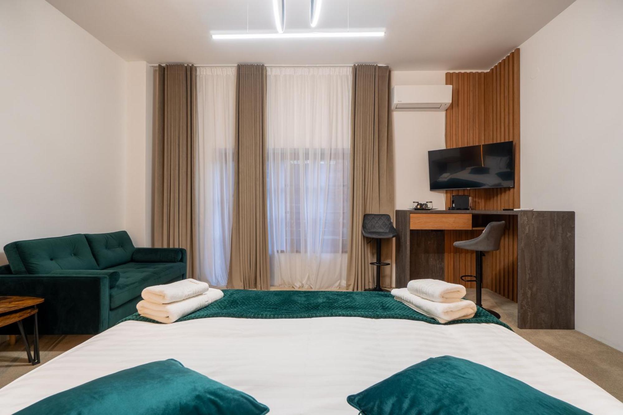 Wanderer Sighisoara Hotel Екстериор снимка