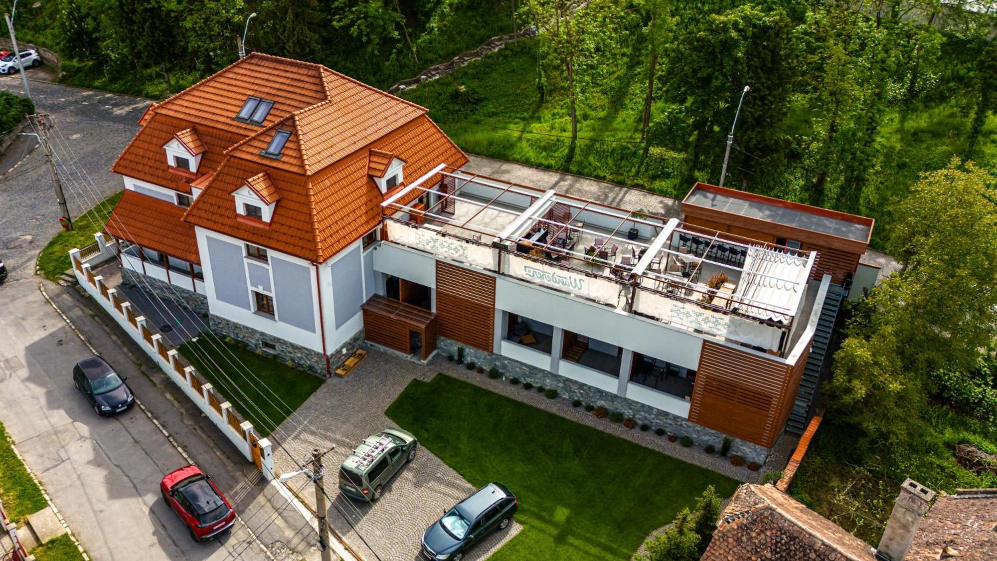 Wanderer Sighisoara Hotel Екстериор снимка