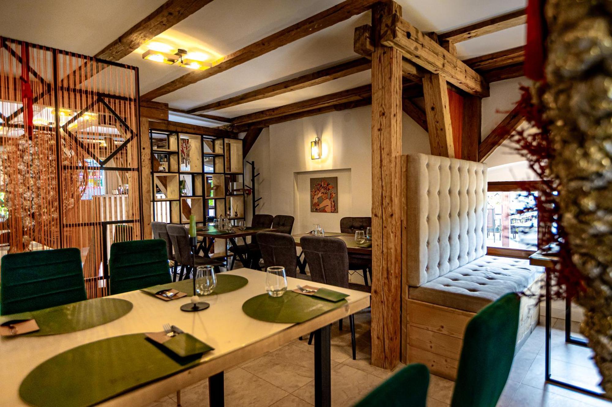 Wanderer Sighisoara Hotel Екстериор снимка