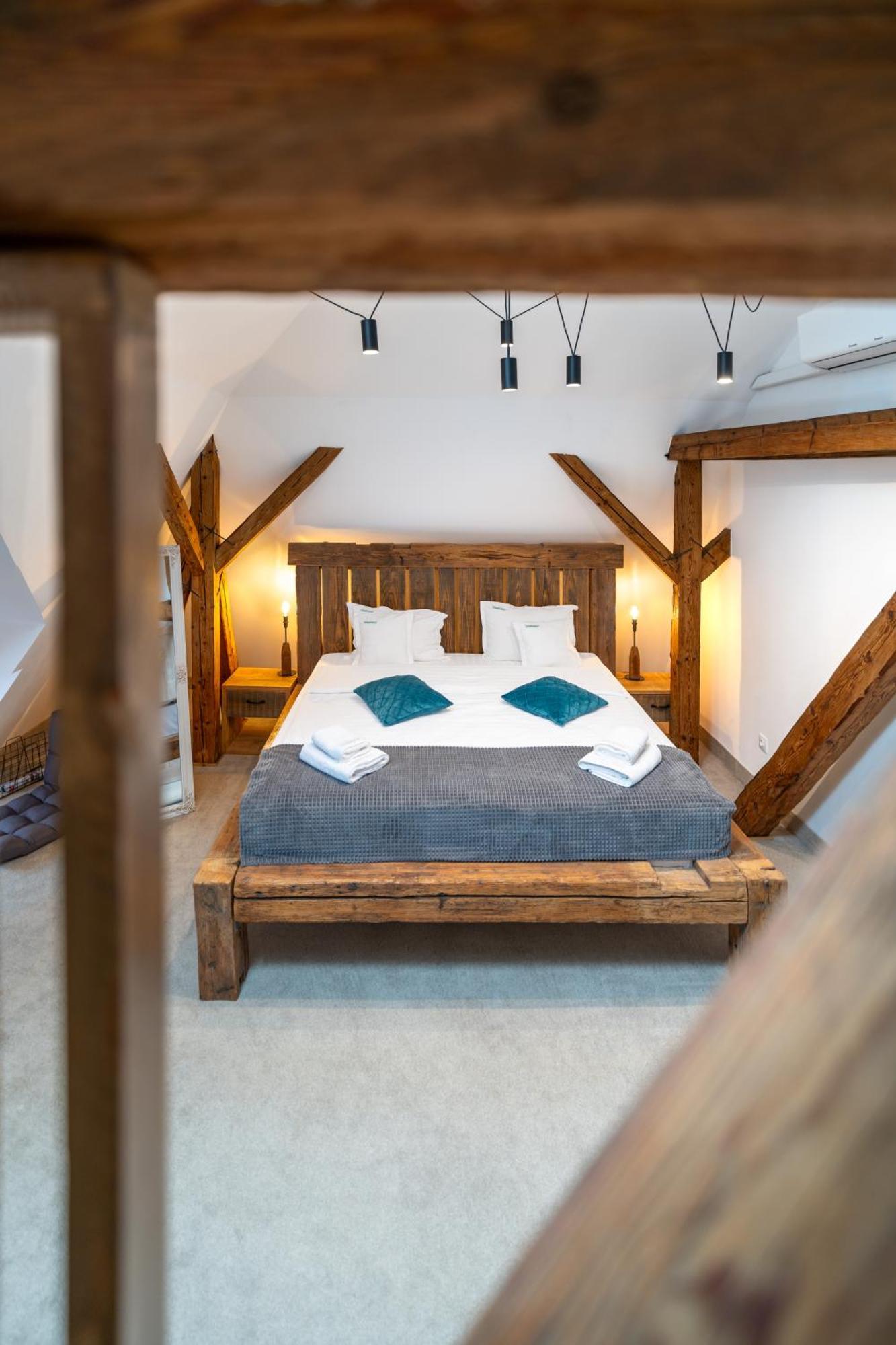 Wanderer Sighisoara Hotel Екстериор снимка