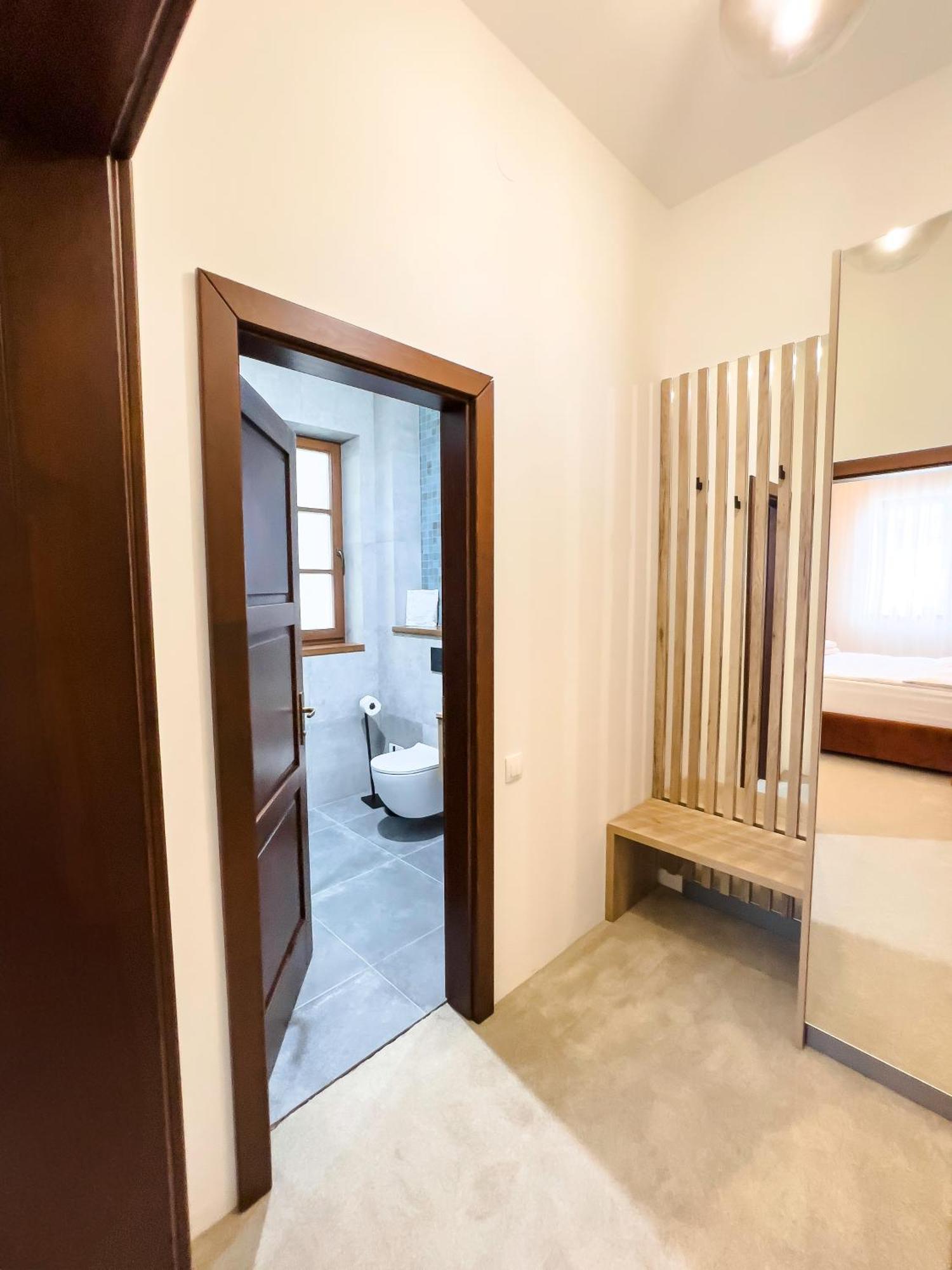 Wanderer Sighisoara Hotel Екстериор снимка